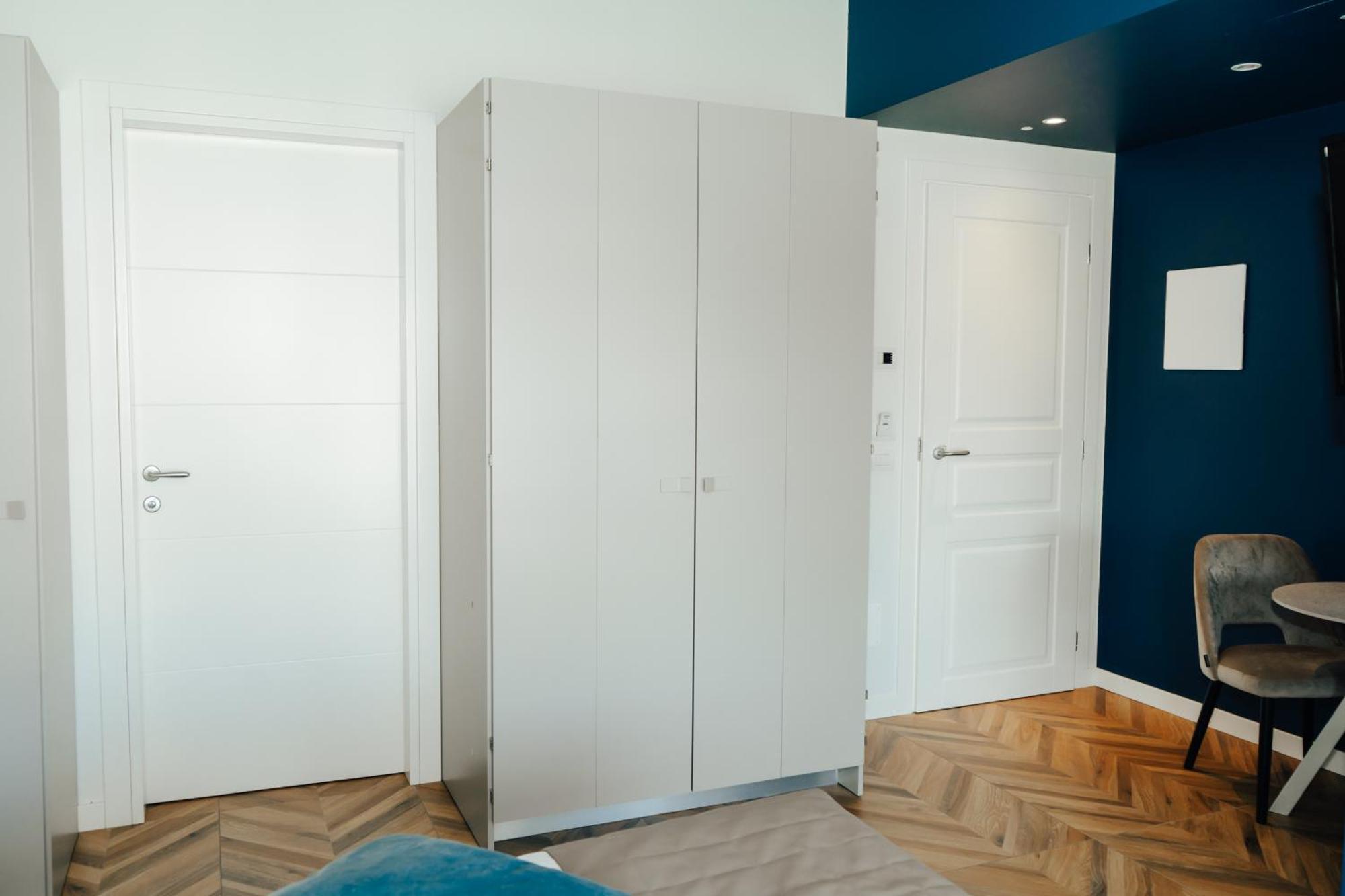 C House Rooms Lake Peschiera del Garda Bagian luar foto